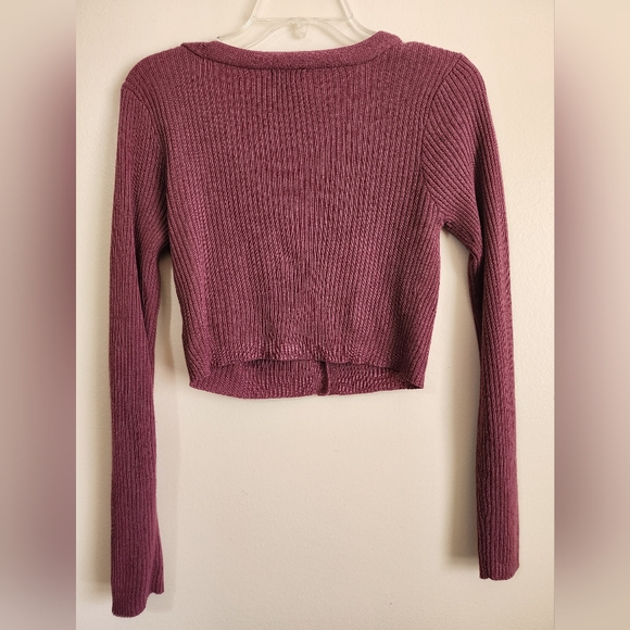 Women's Wild Fable Ribbed Long Sleeve Cropped Sweater Size Small - Picture 3 of 3